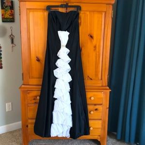 Formal occasion dress. Vintage Jessica McClintock black satin gown, Jr size 11.